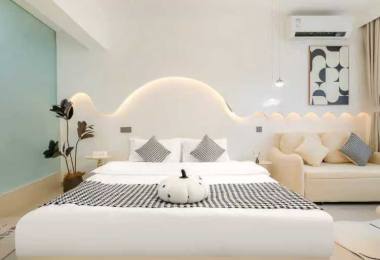 [悦居旅居]近地铁机场/ins奶油风1.8米大床房